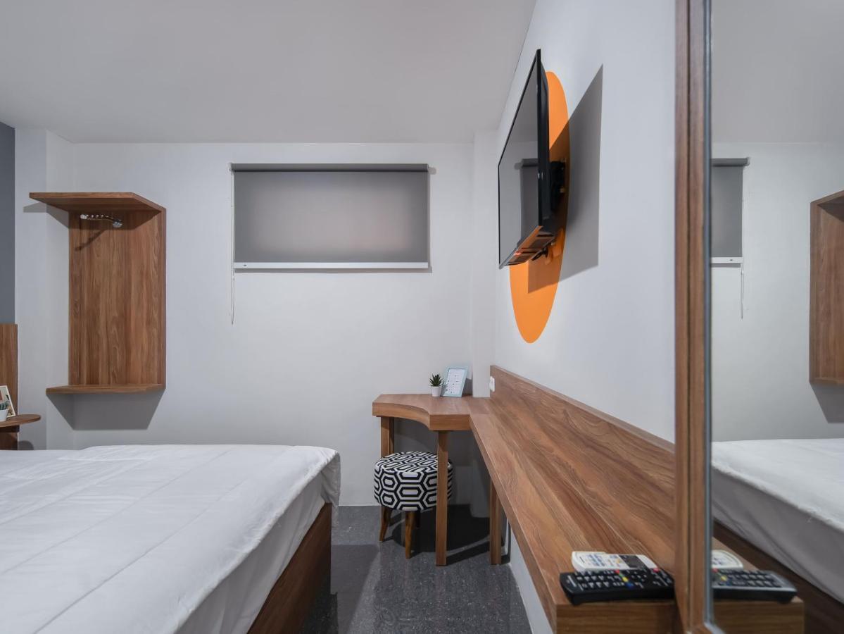 Cove Accordia Residence Jakarta Luaran gambar